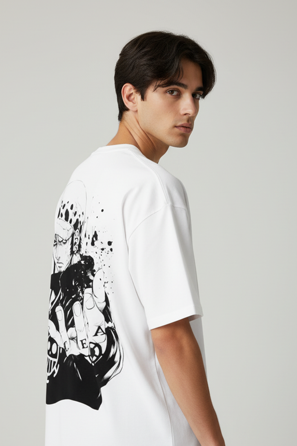 Camisetas Oversize Blanca Trafalgar Law de One Piece | Hombre