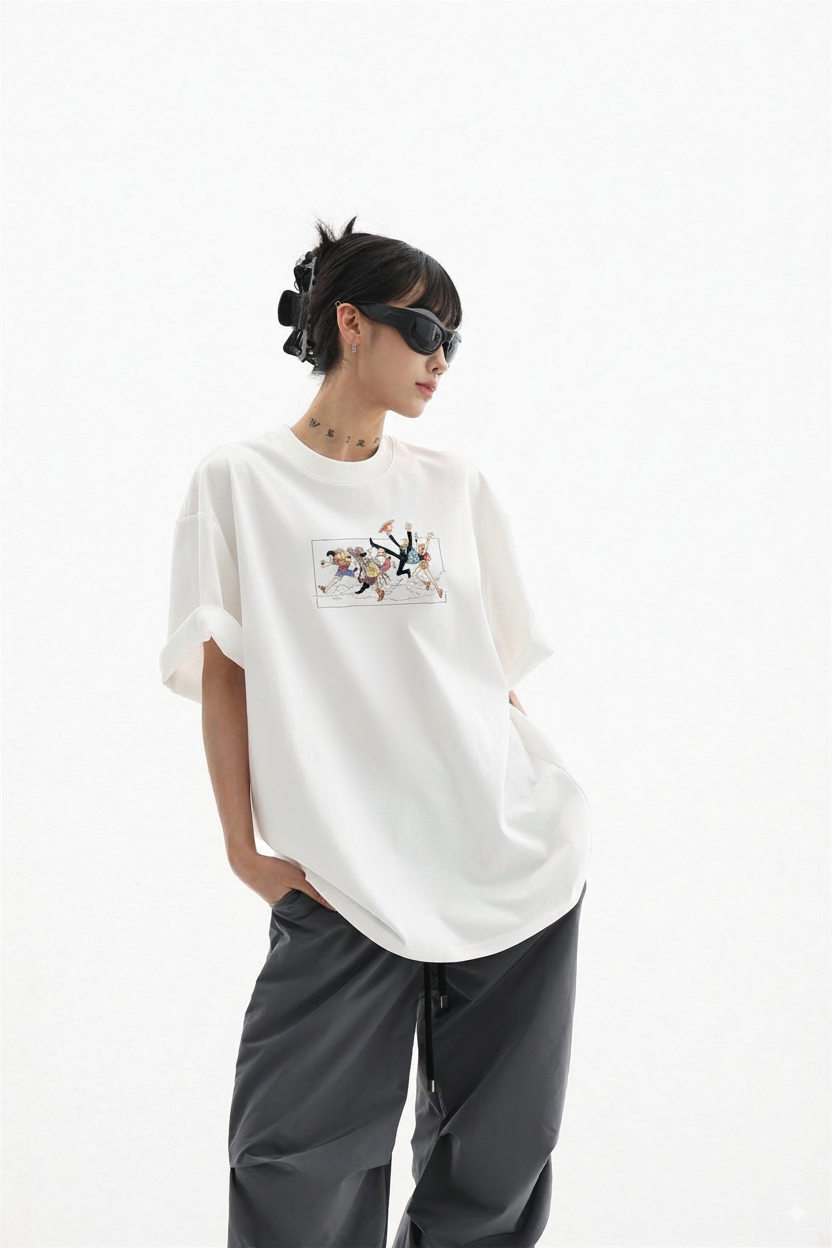 Camiseta Oversize Blanca Mugiwaras de One Piece | Mujer